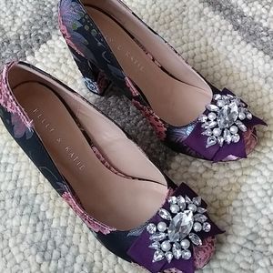 Kelly &Katie pumps